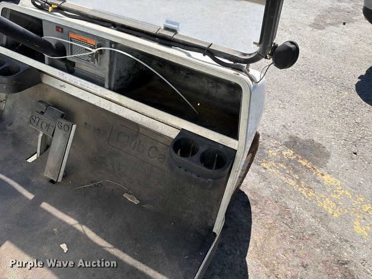 image for item YA4924 2003 Club Car golf cart