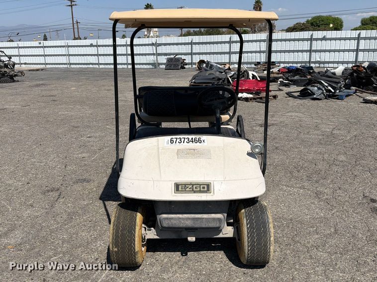 image for item YA4927 1997 Club Car EZ-GO golf cart
