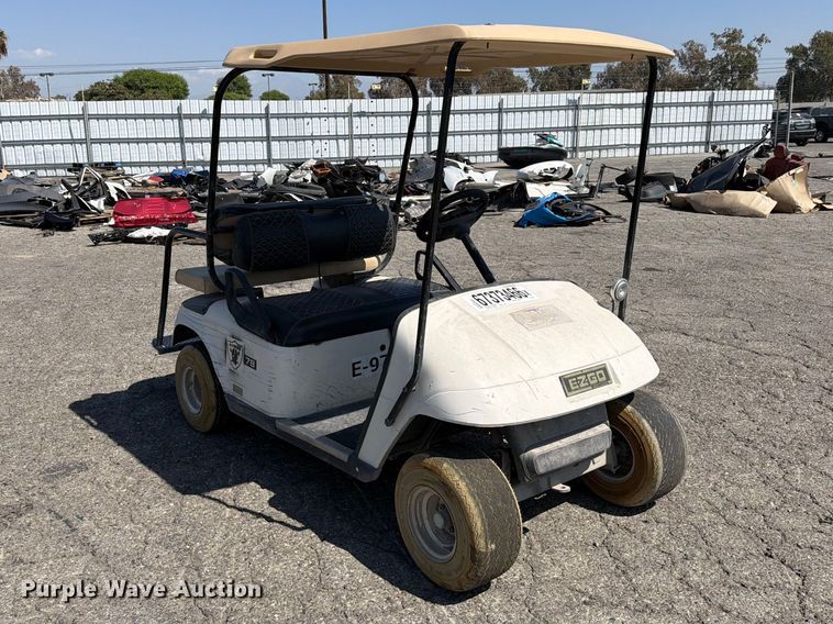 image for item YA4927 1997 Club Car EZ-GO golf cart