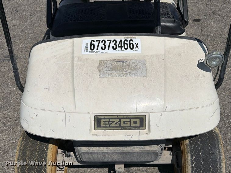 image for item YA4927 1997 Club Car EZ-GO golf cart