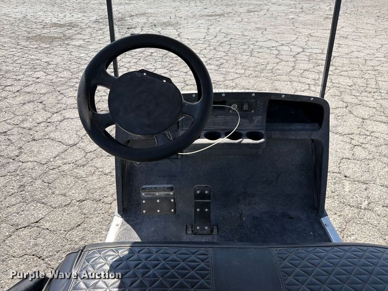 image for item YA4927 1997 Club Car EZ-GO golf cart