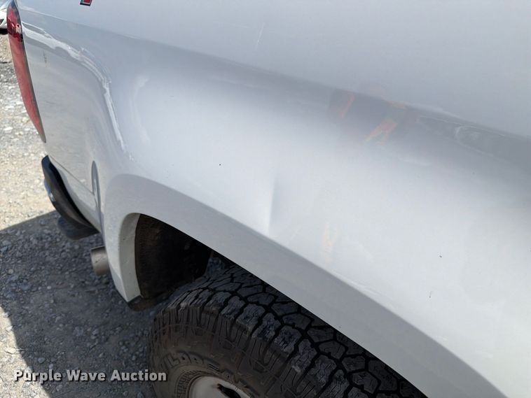 image for item YA4960 2019 Chevrolet Colorado Ext. Cab pickup truck