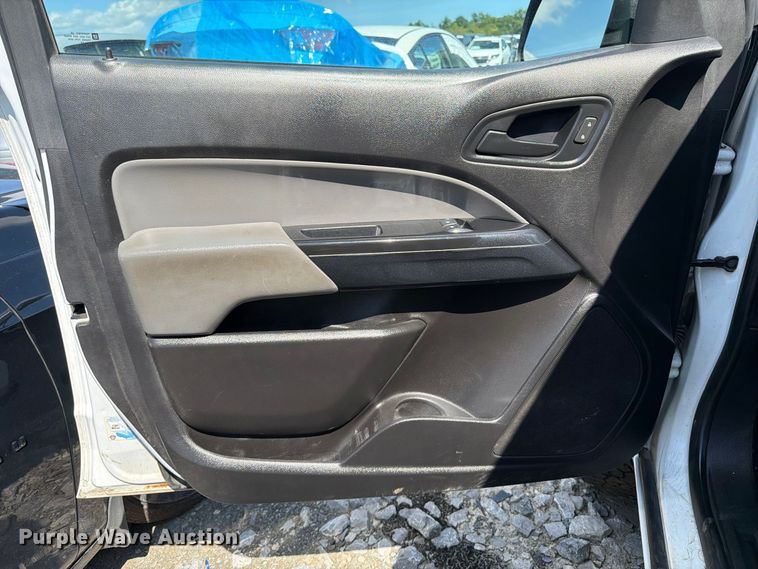 image for item YA4960 2019 Chevrolet Colorado Ext. Cab pickup truck