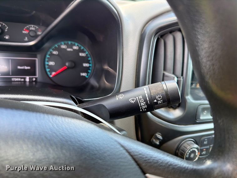 image for item YA4960 2019 Chevrolet Colorado Ext. Cab pickup truck