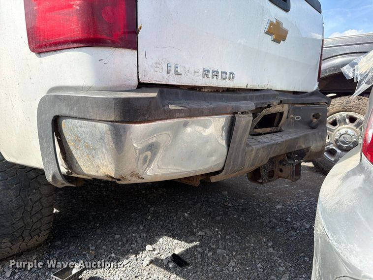 image for item YA4961 2014 Chevrolet Silverado 2500HD Crew Cab pickup truck
