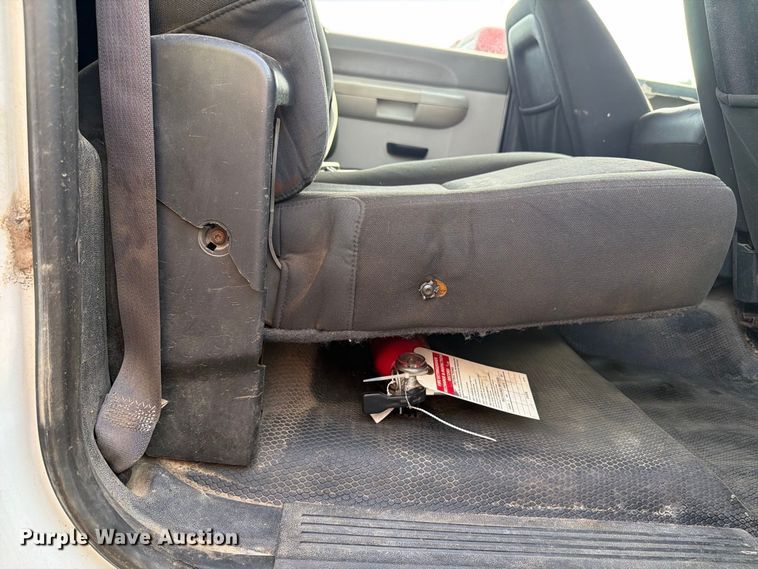 image for item YA4961 2014 Chevrolet Silverado 2500HD Crew Cab pickup truck