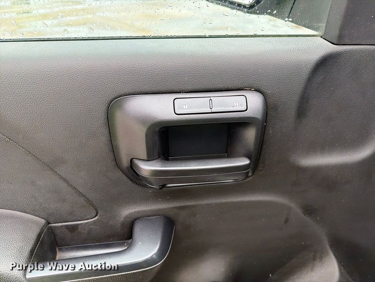 image for item YA4984 2016 Chevrolet Silverado 1500 pickup truck