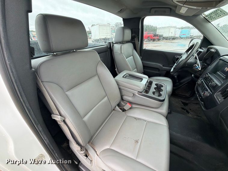 image for item YA4984 2016 Chevrolet Silverado 1500 pickup truck
