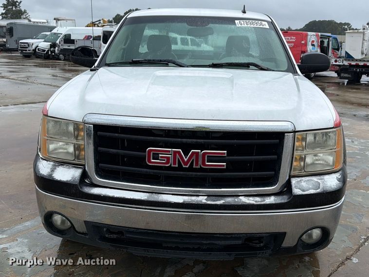image for item YA4985 2007 GMC Sierra 1500 pickup truck