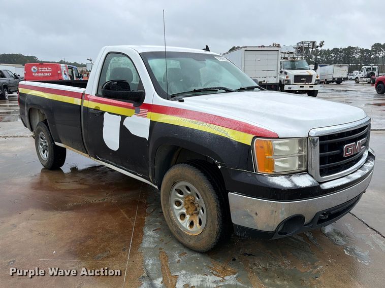 image for item YA4985 2007 GMC Sierra 1500 pickup truck