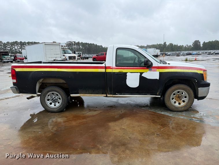 image for item YA4985 2007 GMC Sierra 1500 pickup truck