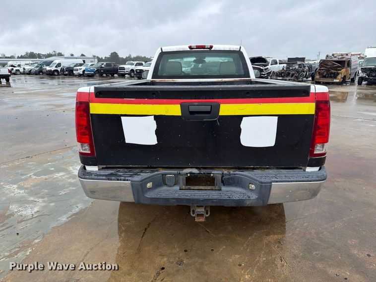 image for item YA4985 2007 GMC Sierra 1500 pickup truck