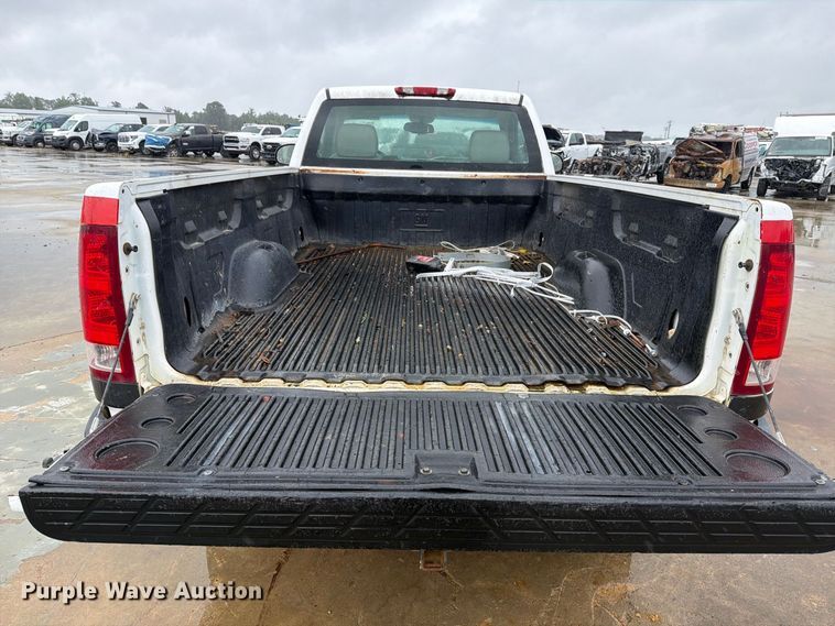 image for item YA4985 2007 GMC Sierra 1500 pickup truck