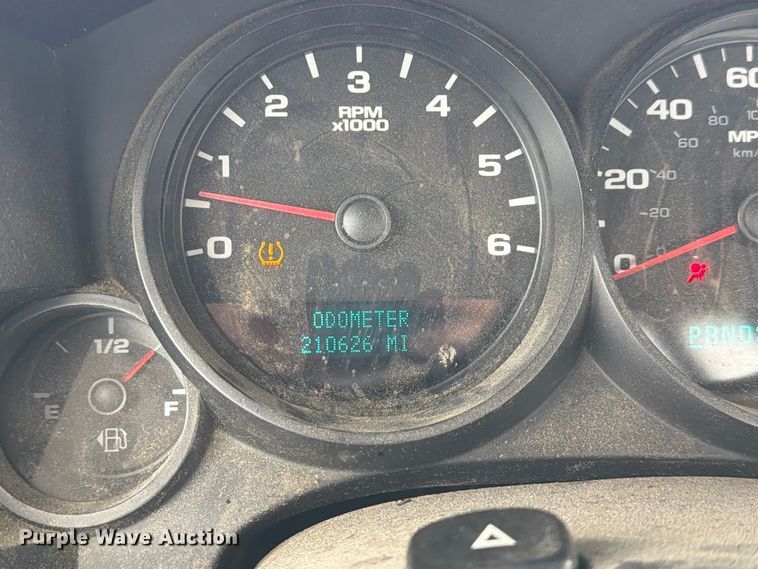 image for item YA4985 2007 GMC Sierra 1500 pickup truck