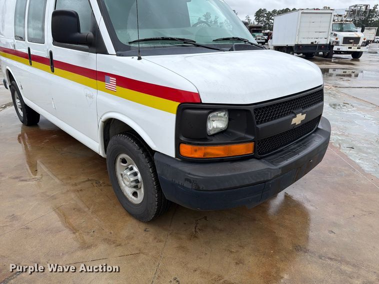 image for item YA4986 2014 Chevrolet Express 3500 van