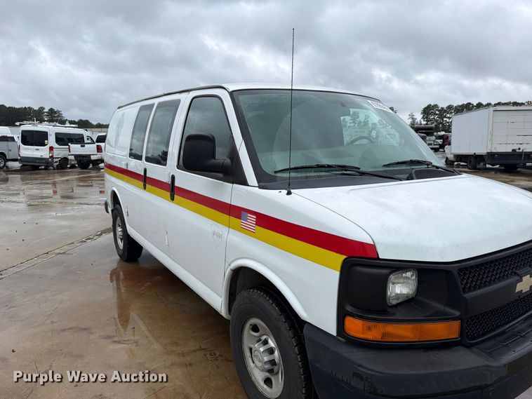 image for item YA4986 2014 Chevrolet Express 3500 van