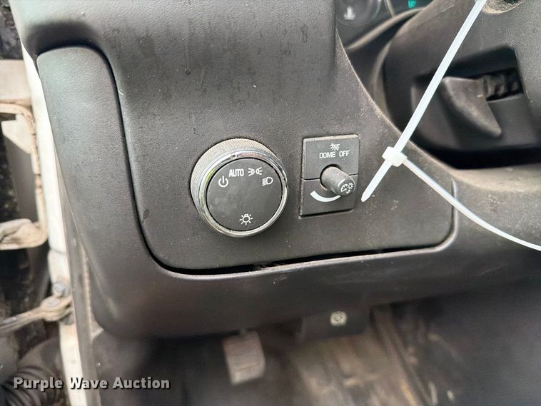 image for item YA4986 2014 Chevrolet Express 3500 van