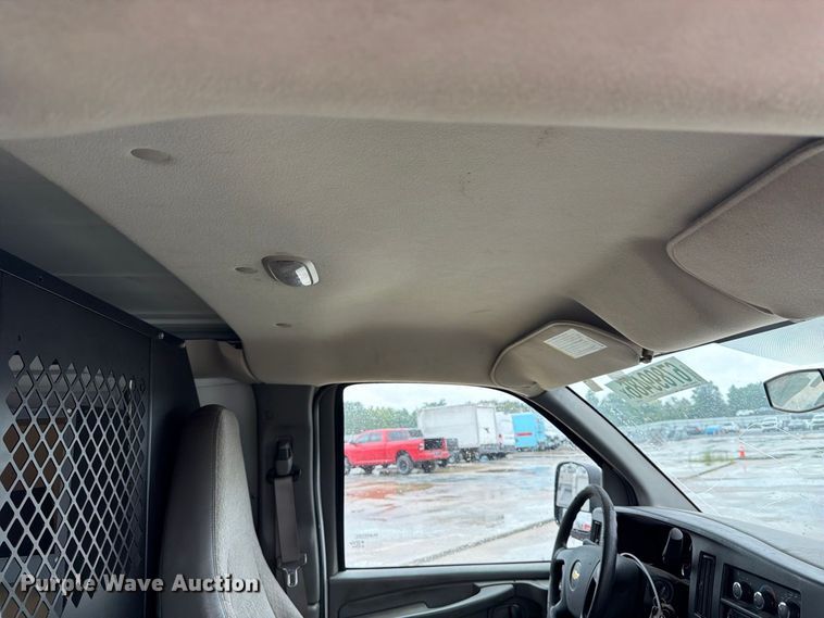 image for item YA4986 2014 Chevrolet Express 3500 van