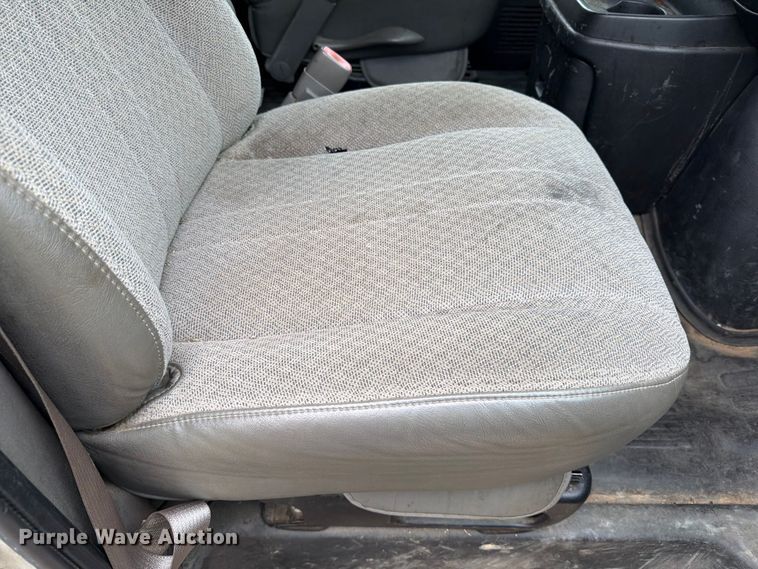 image for item YA4986 2014 Chevrolet Express 3500 van