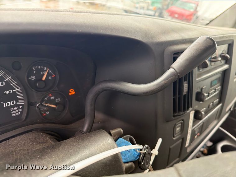 image for item YA4987 2007 Chevrolet Express  delivery van