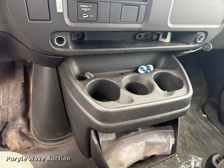 image for item YA4987 2007 Chevrolet Express  delivery van