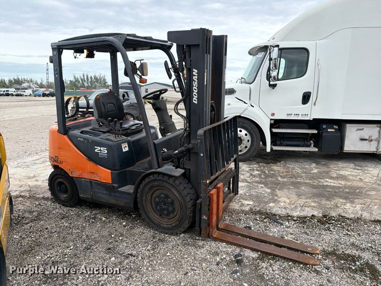 image for item YA5197 Doosan G25P-5 forklift