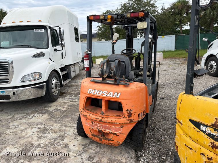 image for item YA5197 Doosan G25P-5 forklift