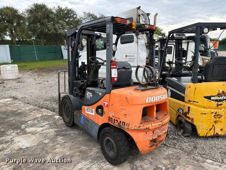 image for item YA5197 Doosan G25P-5 forklift