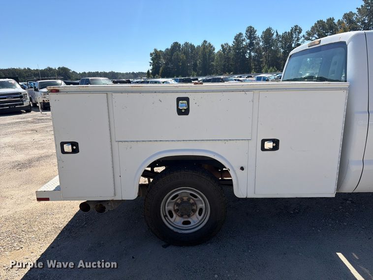 image for item YA5214 2016 Ford F250 Super Duty Ext. Cab utility bed pickup truck