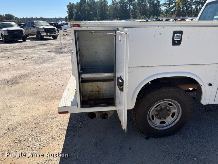 image for item YA5214 2016 Ford F250 Super Duty Ext. Cab utility bed pickup truck