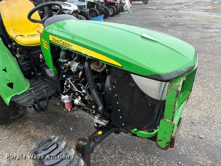 image for item YA5399 2018 John Deere 3032E MFWD tractor