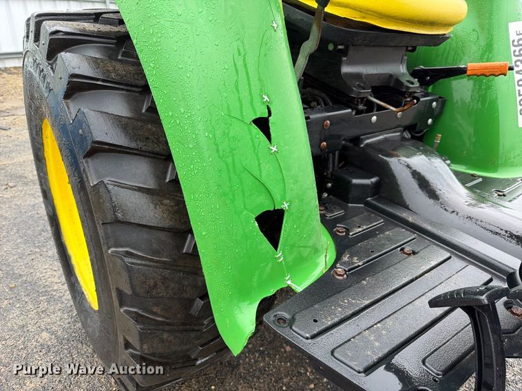 image for item YA5399 2018 John Deere 3032E MFWD tractor