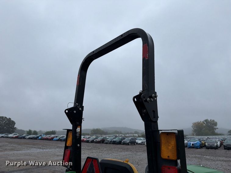 image for item YA5399 2018 John Deere 3032E MFWD tractor