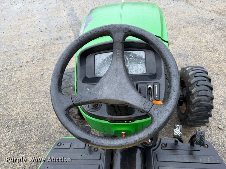 image for item YA5399 2018 John Deere 3032E MFWD tractor