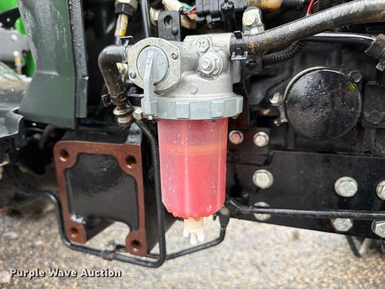 image for item YA5399 2018 John Deere 3032E MFWD tractor