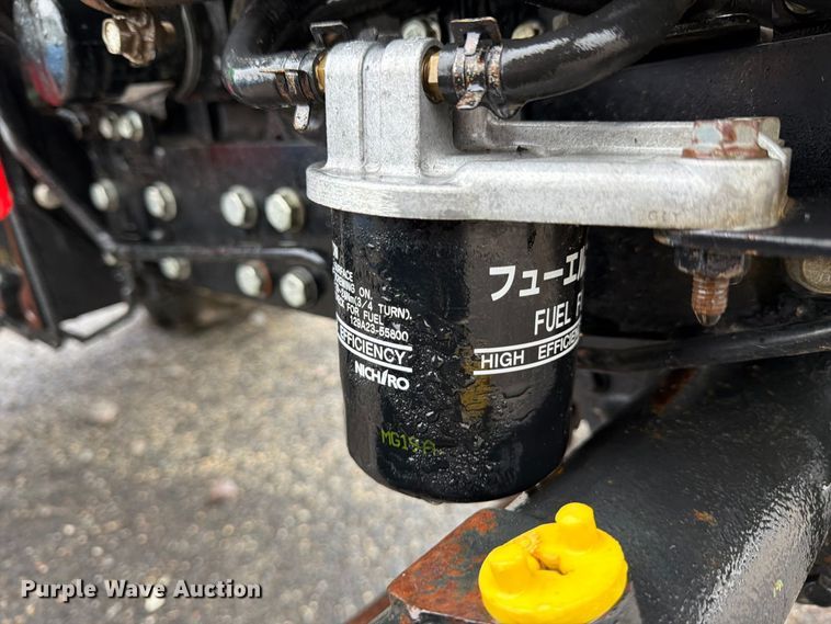 image for item YA5399 2018 John Deere 3032E MFWD tractor