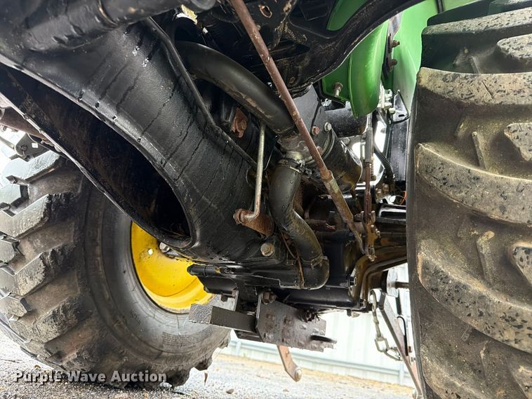 image for item YA5399 2018 John Deere 3032E MFWD tractor