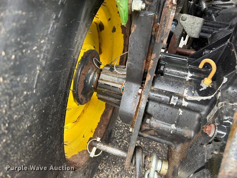 image for item YA5399 2018 John Deere 3032E MFWD tractor