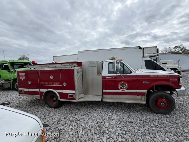 image for item YA5485 1997 Ford F-Super Duty pumper fire truck