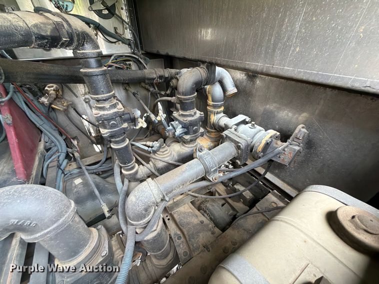 image for item YA5485 1997 Ford F-Super Duty pumper fire truck