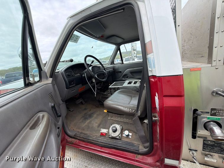 image for item YA5485 1997 Ford F-Super Duty pumper fire truck