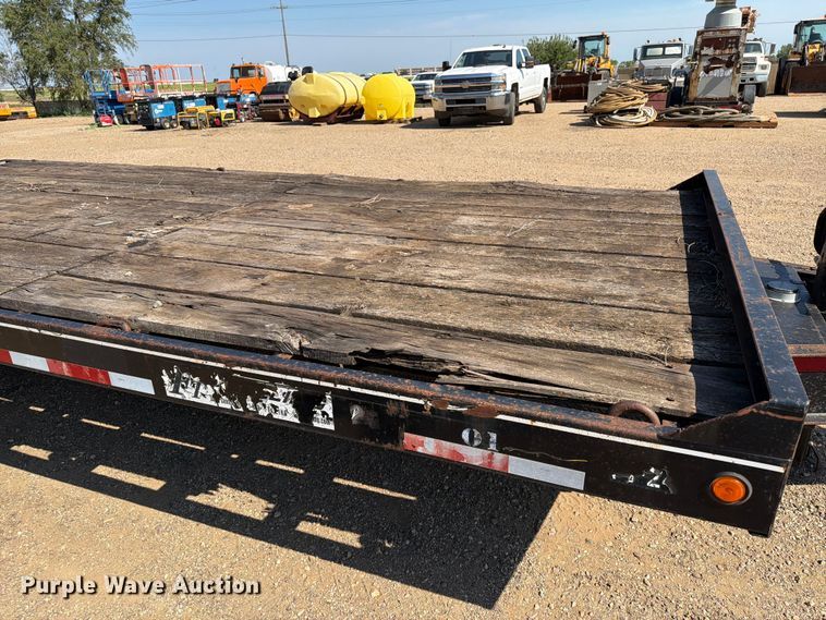 image for item DQ0070 2003 Felling equipment trailer