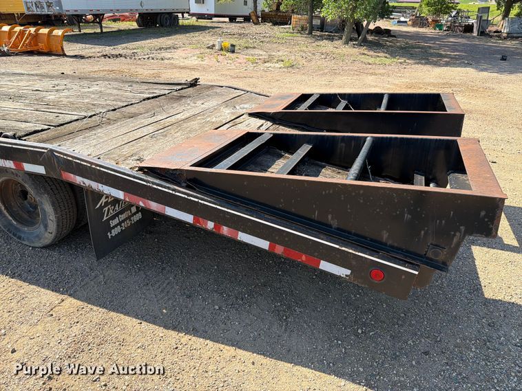 image for item DQ0070 2003 Felling equipment trailer