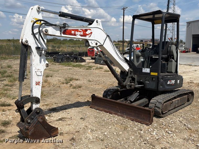 2022 Bobcat E35i mini excavator