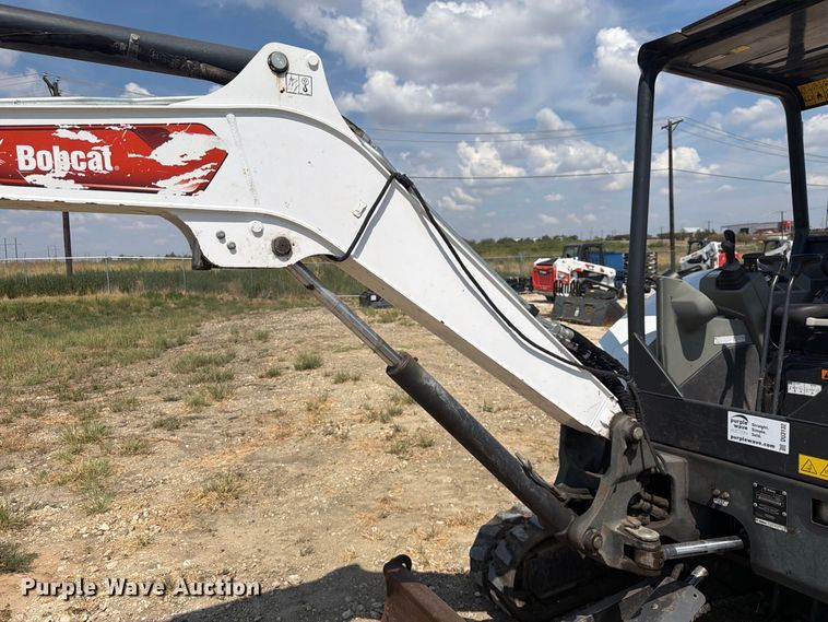 image for item DU3132 2022 Bobcat E35i mini excavator