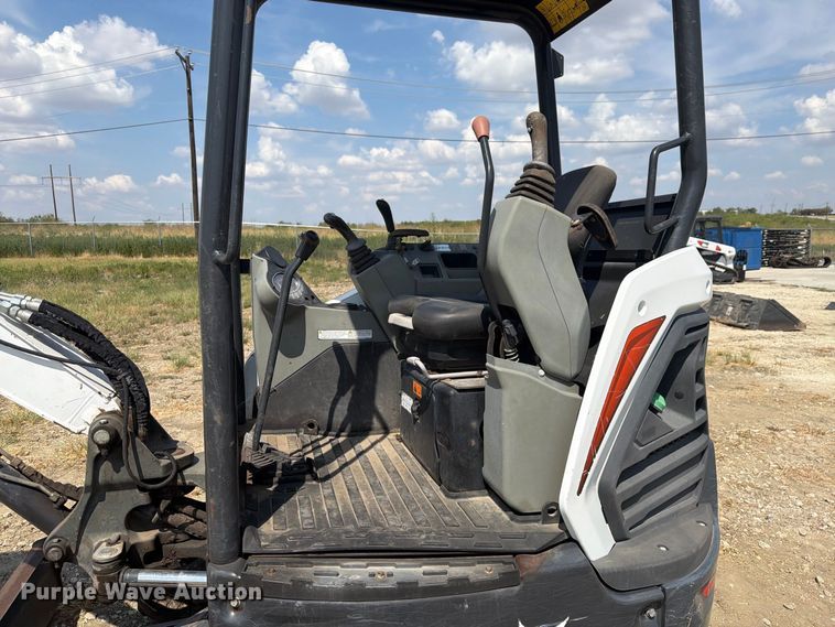 image for item DU3132 2022 Bobcat E35i mini excavator