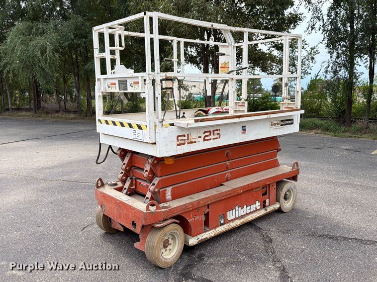 Snorkel SL25 scissor lift