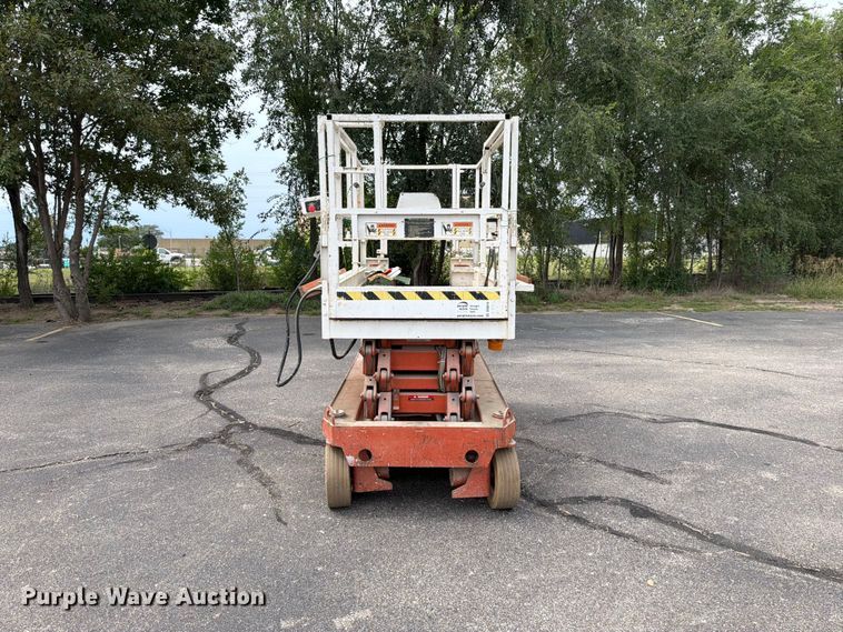 image for item DV0919 Snorkel SL25 scissor lift
