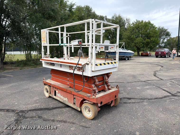 image for item DV0919 Snorkel SL25 scissor lift