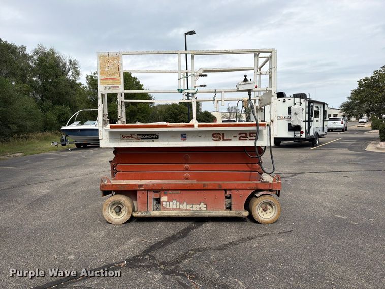 image for item DV0919 Snorkel SL25 scissor lift